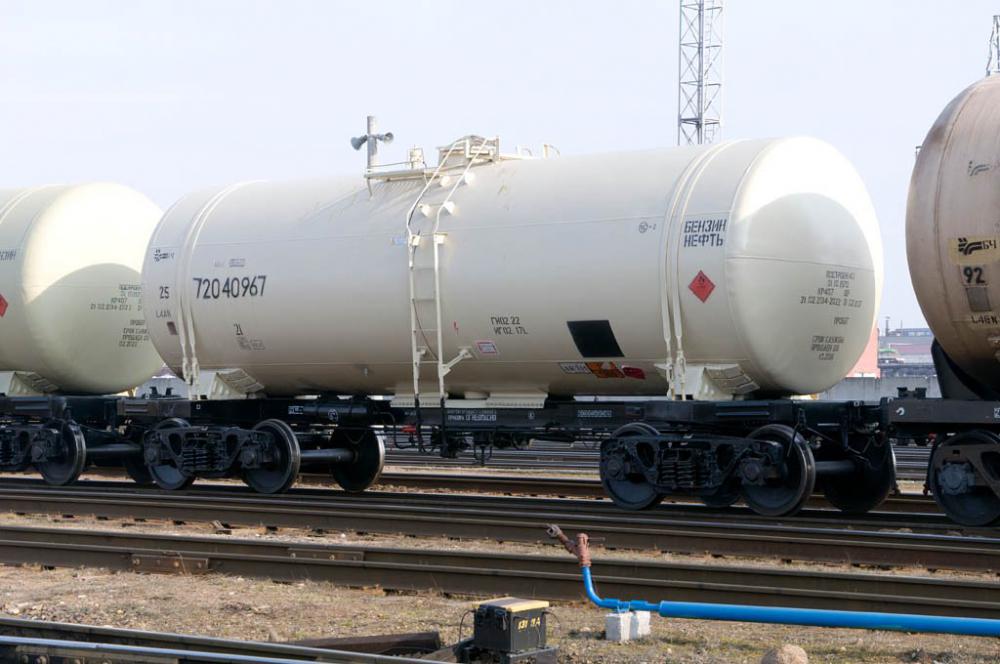 Казахстан ввел трехмесячный запрет на ввоз бензина из РФ по железной дороге